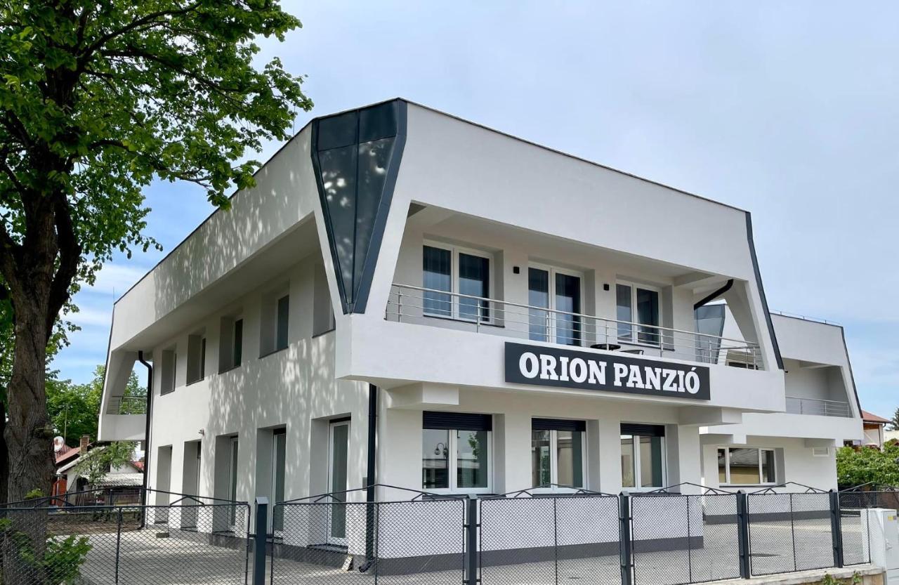 Orion Panzio Bed and Breakfast Hajdúszoboszló Buitenkant foto
